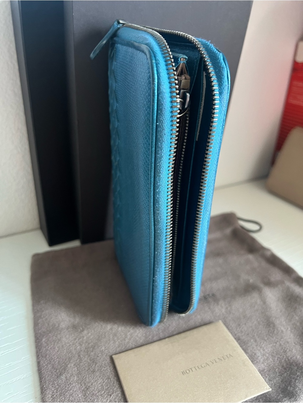 BOTTEGA VENETA Nappa Intrecciato Moondust Zip Wallet Blue - Picture 10 of 16